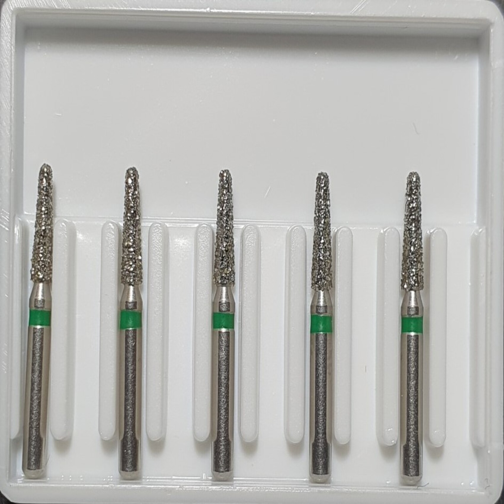 Diamond Burs - Round And Taper (197 SHC)